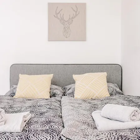 Service Direkt Neben Hauptbahnhof アパート グラーツ