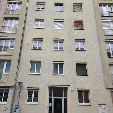 Service Direkt Neben Hauptbahnhof Appartement Graz
